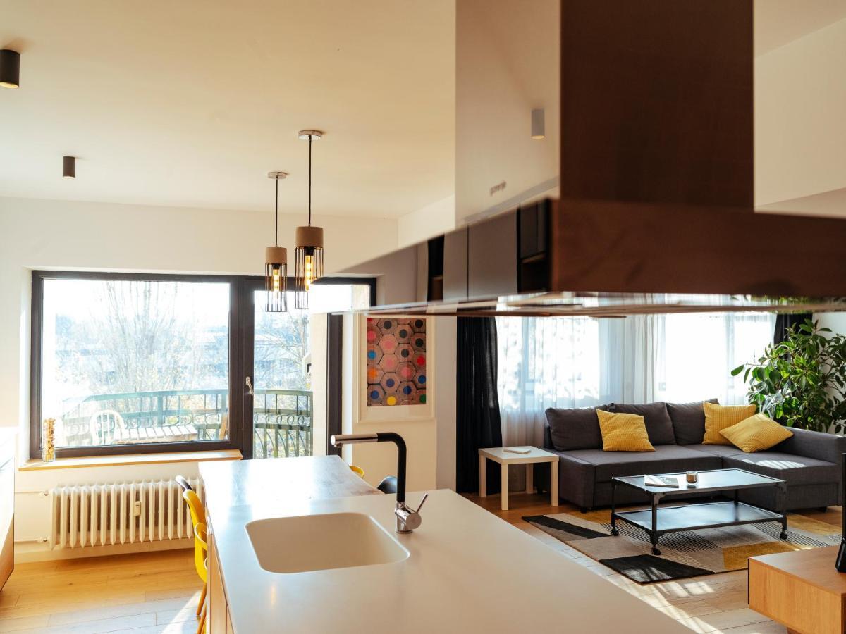 Central Modern Design Apartment Bucureşti Exterior foto