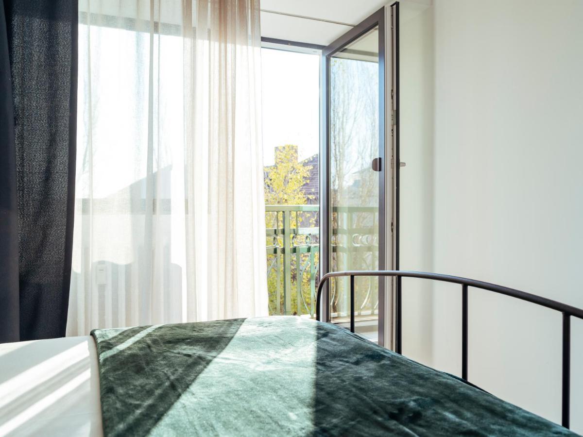 Central Modern Design Apartment Bucureşti Exterior foto