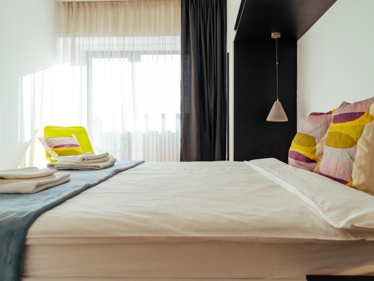 Central Modern Design Apartment Bucureşti Exterior foto