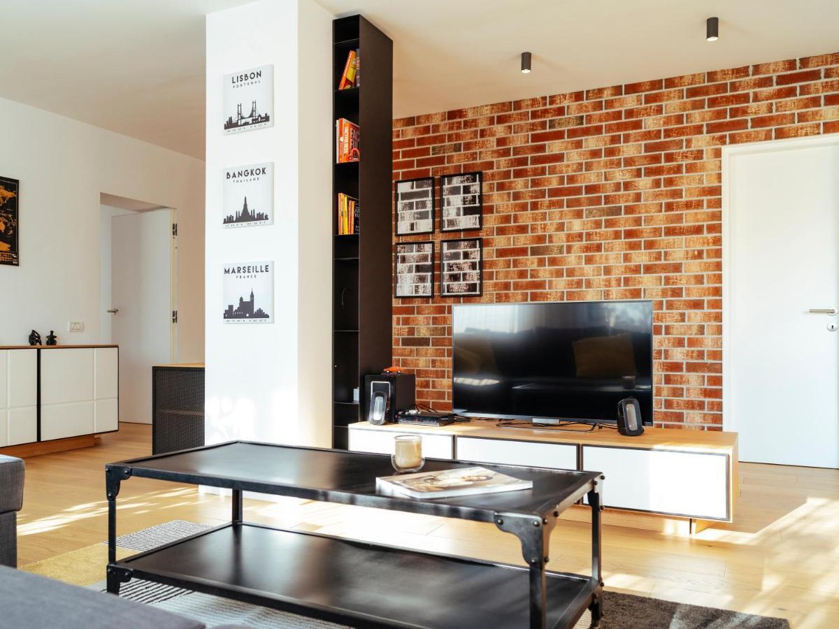 Central Modern Design Apartment Bucureşti Exterior foto